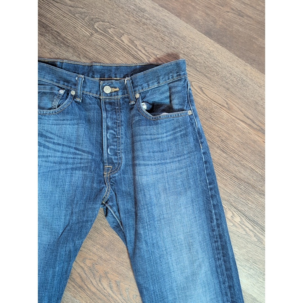 Vintage Levi's 501 Men's Button 32x34 Jeans Medium Wash Whiskered Diststressed - Picture 2 of 16
